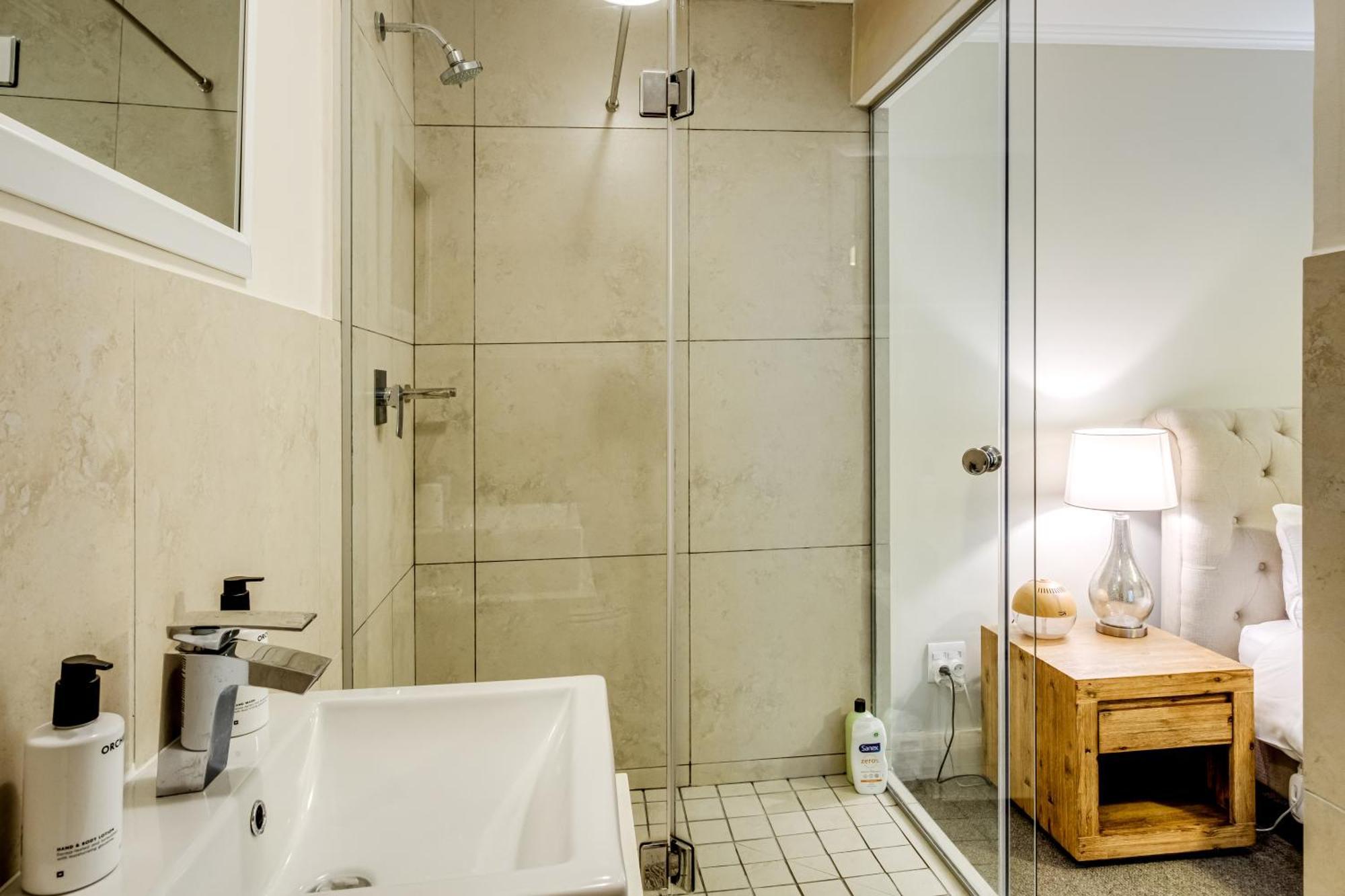 Apartment Quayside Canal Eden Cape Town